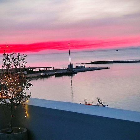 Appartamento Majestic Penthouse In The Heart Of Patra Esterno foto