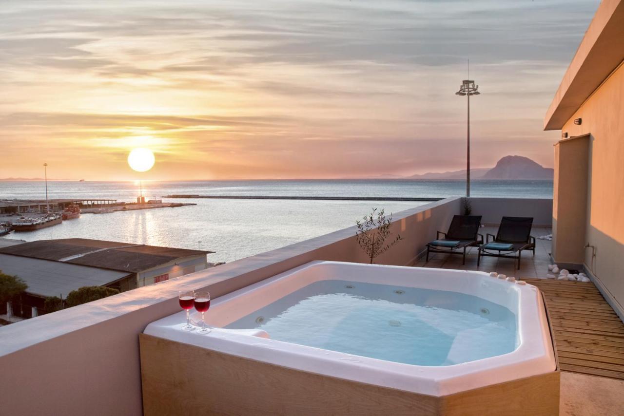 Appartamento Majestic Penthouse In The Heart Of Patra Esterno foto