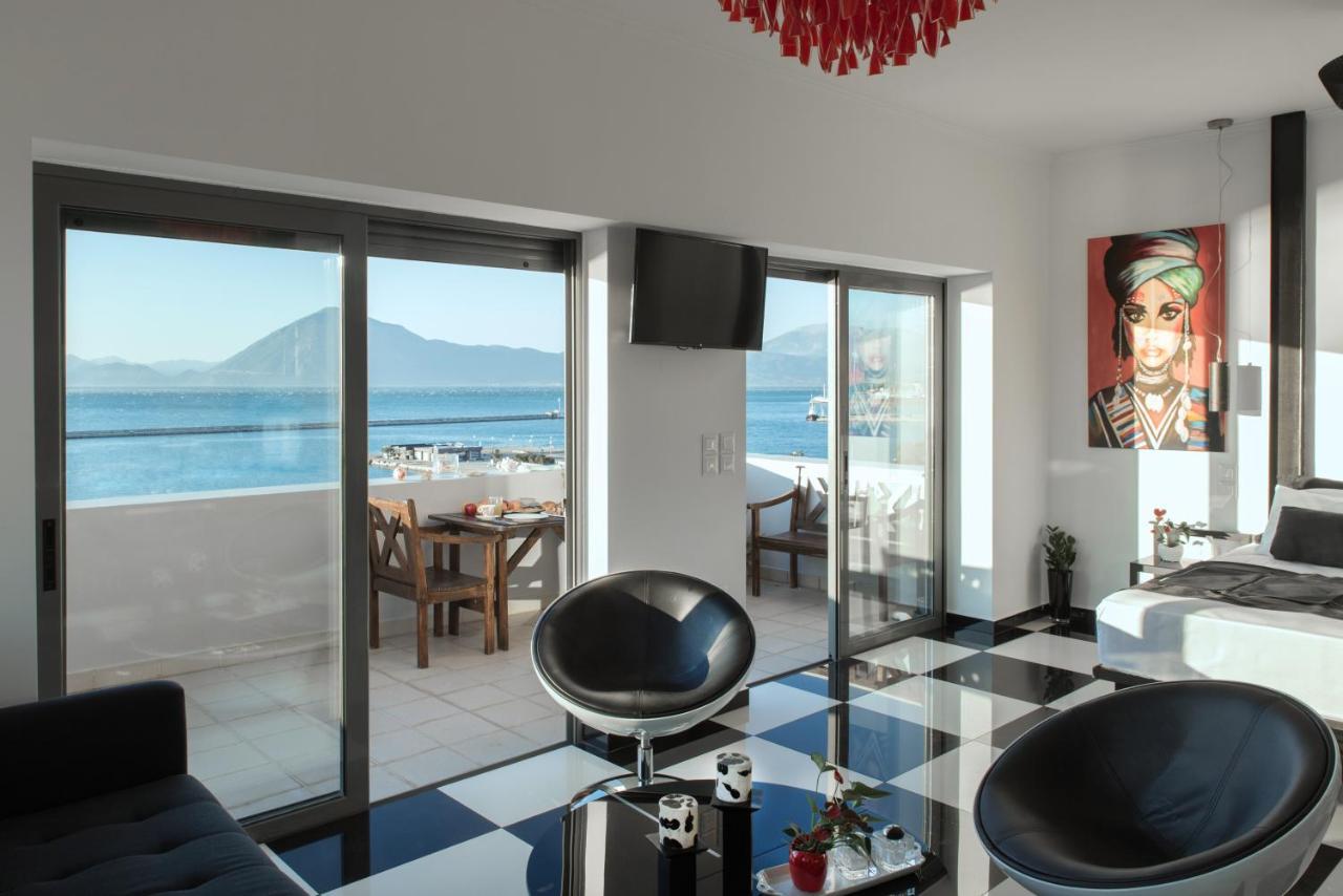 Appartamento Majestic Penthouse In The Heart Of Patra Esterno foto
