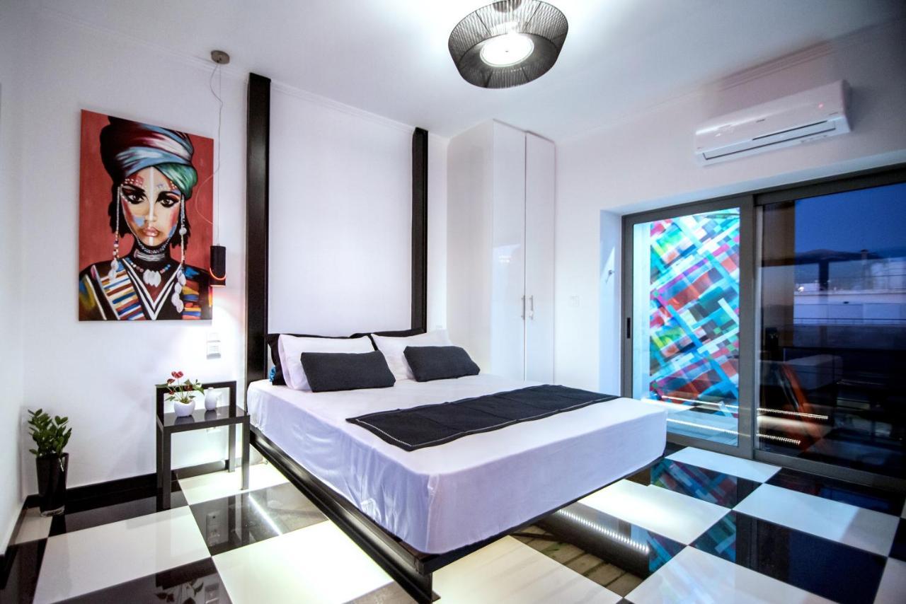 Appartamento Majestic Penthouse In The Heart Of Patra Esterno foto
