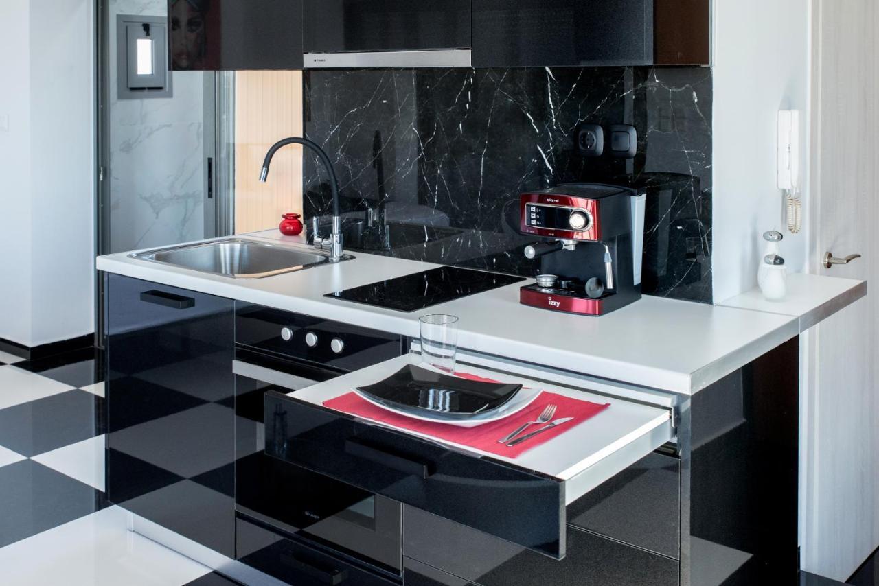 Appartamento Majestic Penthouse In The Heart Of Patra Esterno foto