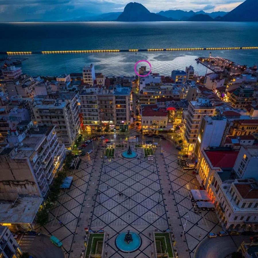 Appartamento Majestic Penthouse In The Heart Of Patra Esterno foto