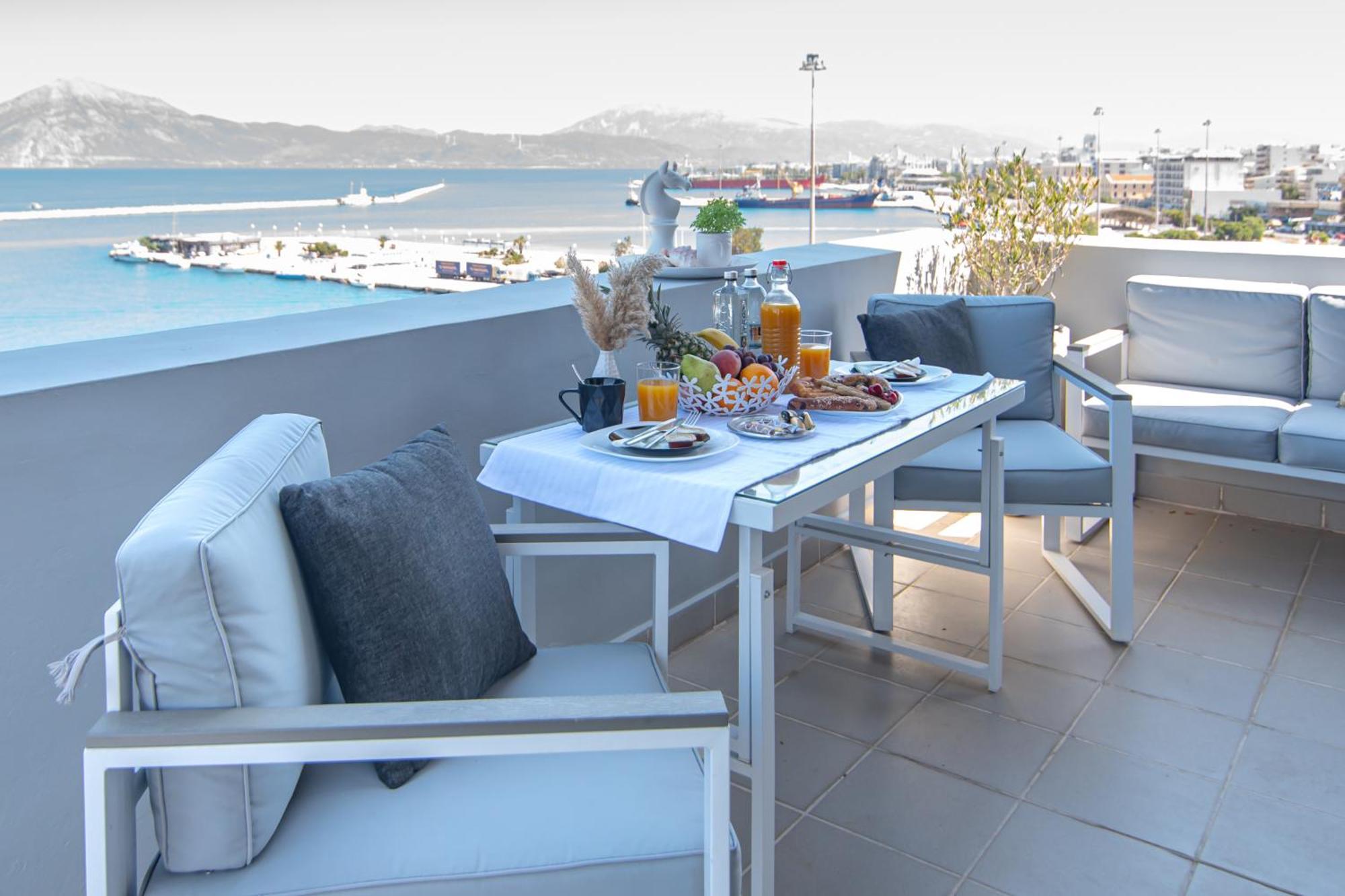 Appartamento Majestic Penthouse In The Heart Of Patra Esterno foto